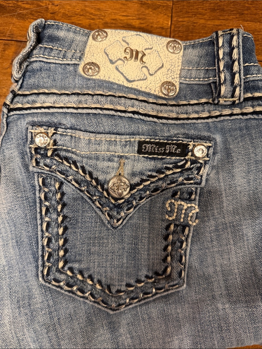Miss Me Light Blue Embroidered Pocket Boot Cut Jeans Sz 30 x 32